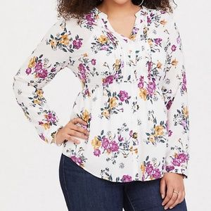 Torrid WHITE FLORAL CHALLIS BUTTON BLOUSE size 5X